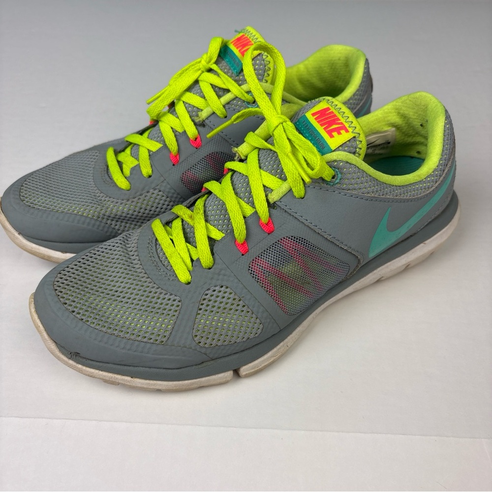 Nike Women’s Size 8.5 Sneakers 642767-009 Gray Flex Fot Sole Running Athletic